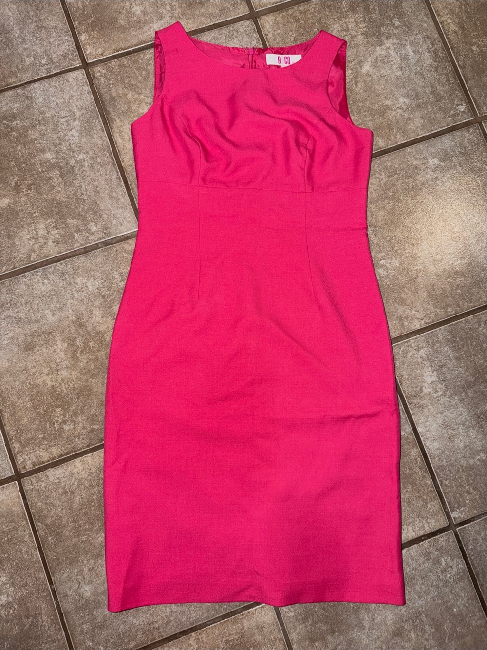 Classic Sleeveless hotttt pink Sheath Dress